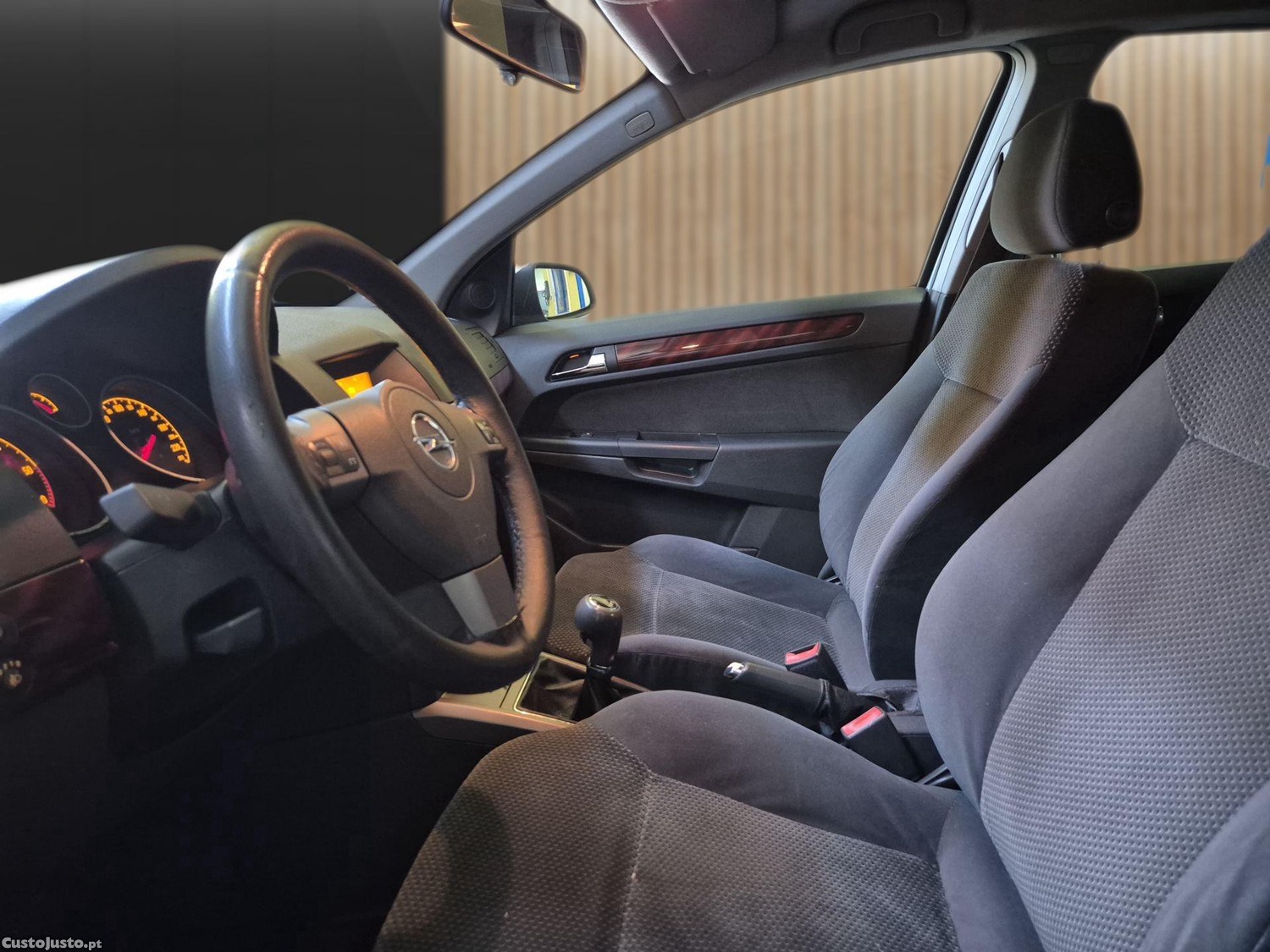 Opel Astra 1.7 CDTI — fotografia 7