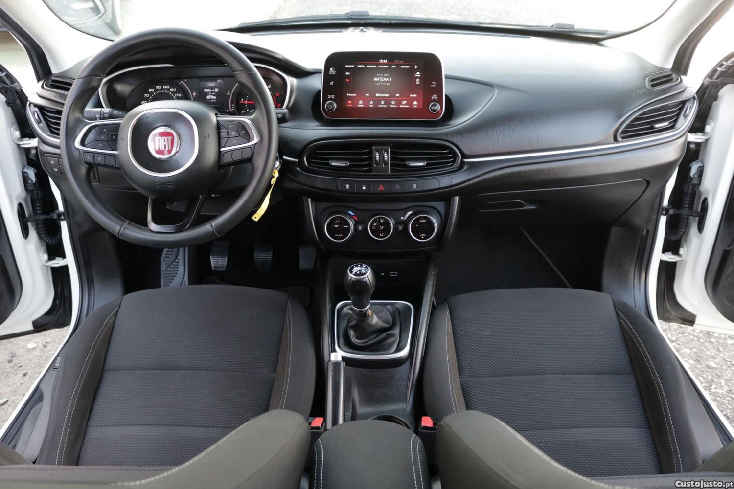 Fiat Tipo 1.3 M-Jet Lounge — fotografia 38