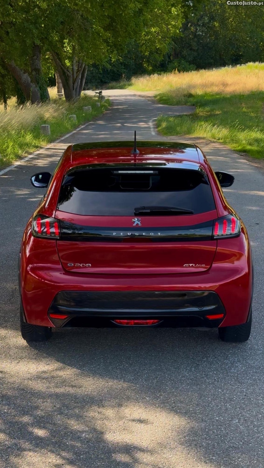 Peugeot 208 E GT LINE — fotografia 6