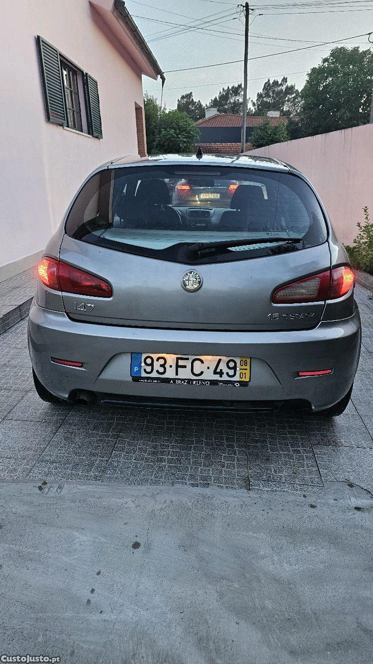 Alfa Romeo 147 1.6 Gpl — fotografia 4