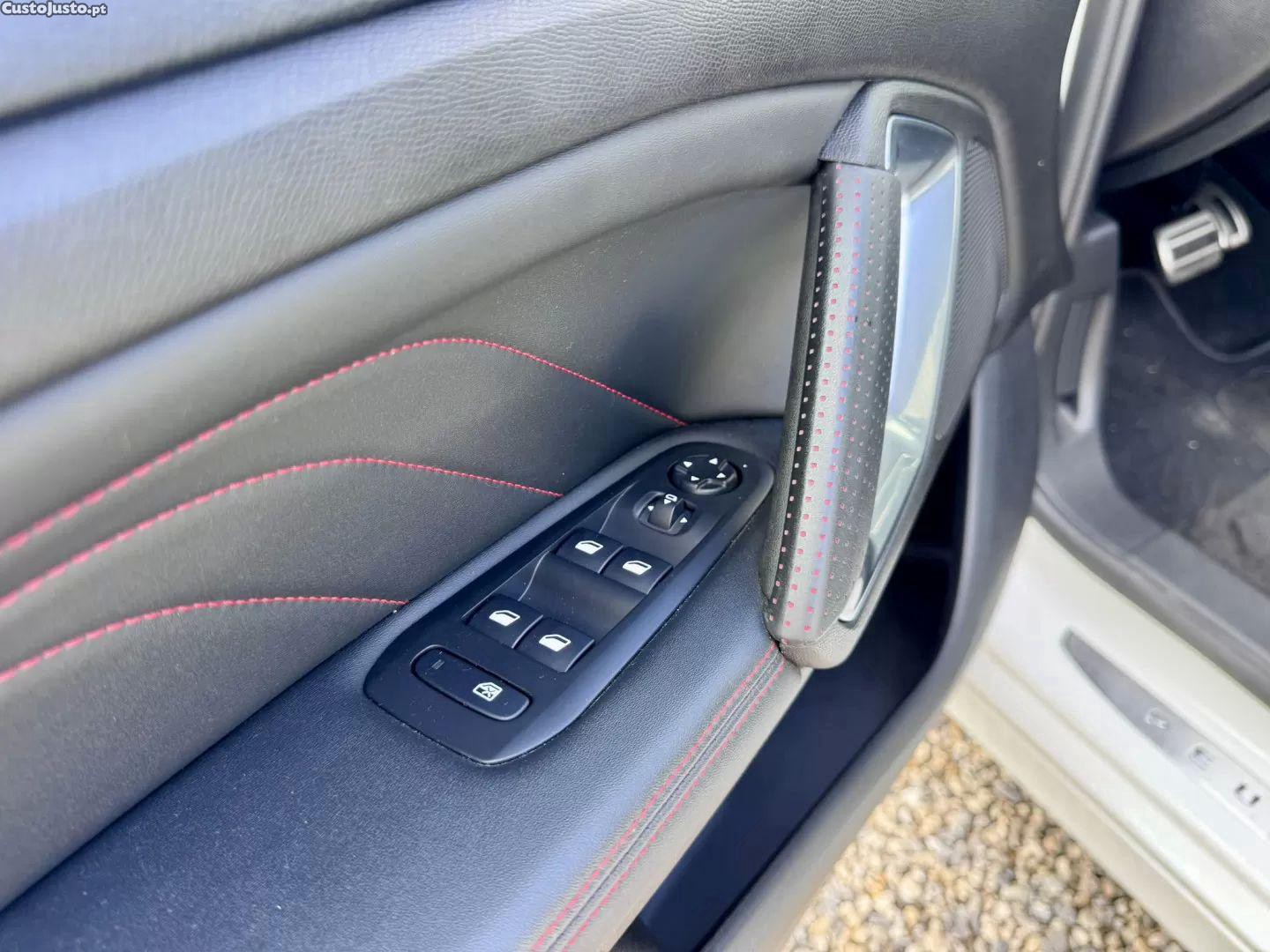 Peugeot 308 1.2 puretech gt pack eat8 — fotografia 14