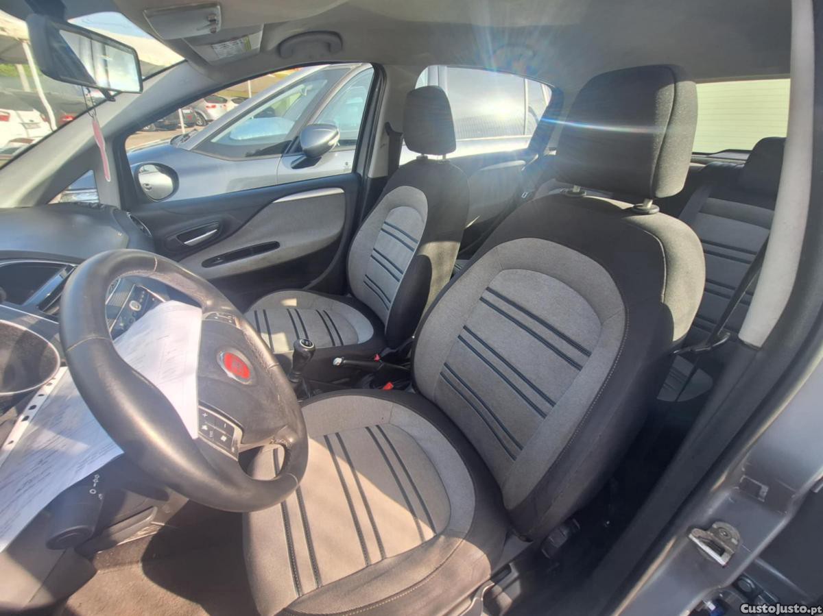 Fiat Punto 1.3 Multijet evo — fotografia 3