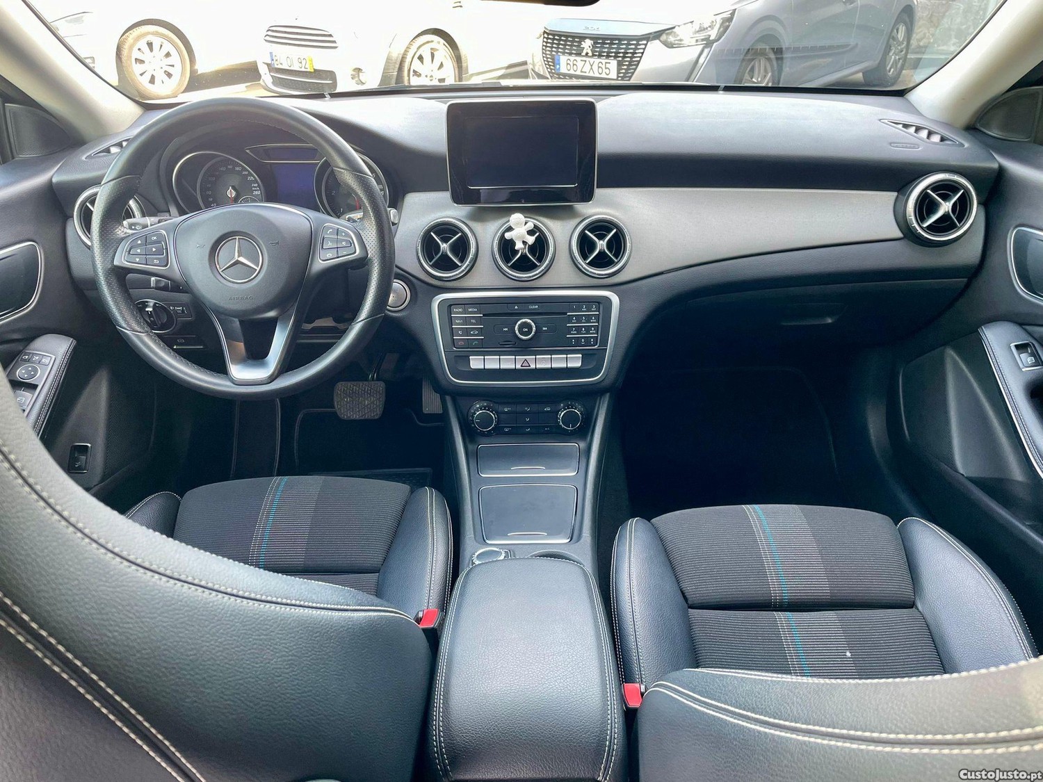 Mercedes-Benz CLA 200 d Shooting Brake Urban Aut. — fotografia 7