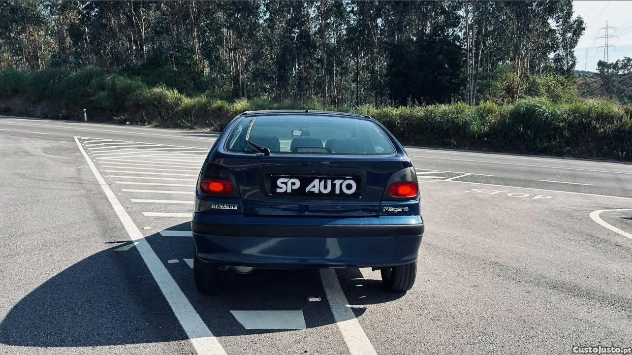 Renault Mégane 1.4 Symbol — fotografia 6