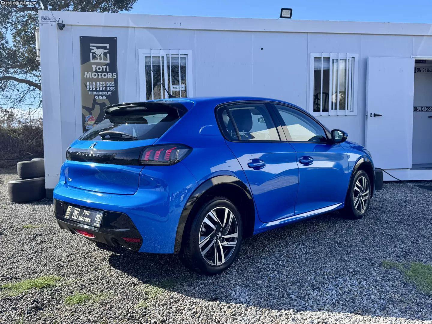 Peugeot 208 1.5 bluehdi gt line - 20 foto 2
