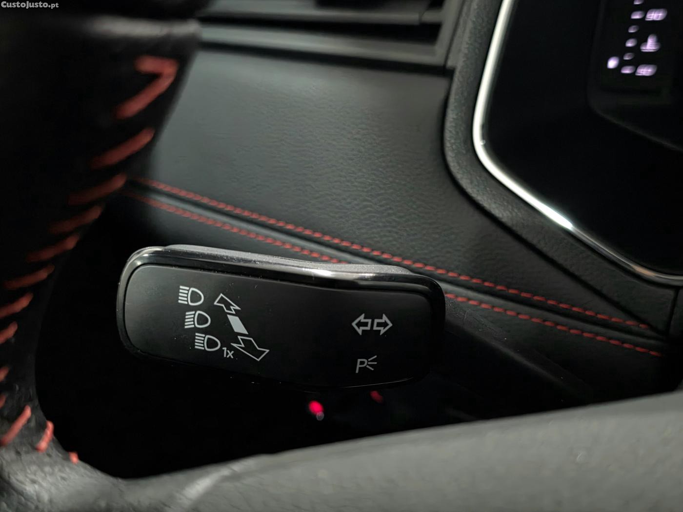 SEAT Arona 1.0 TSI FR Full Extr — fotografia 2