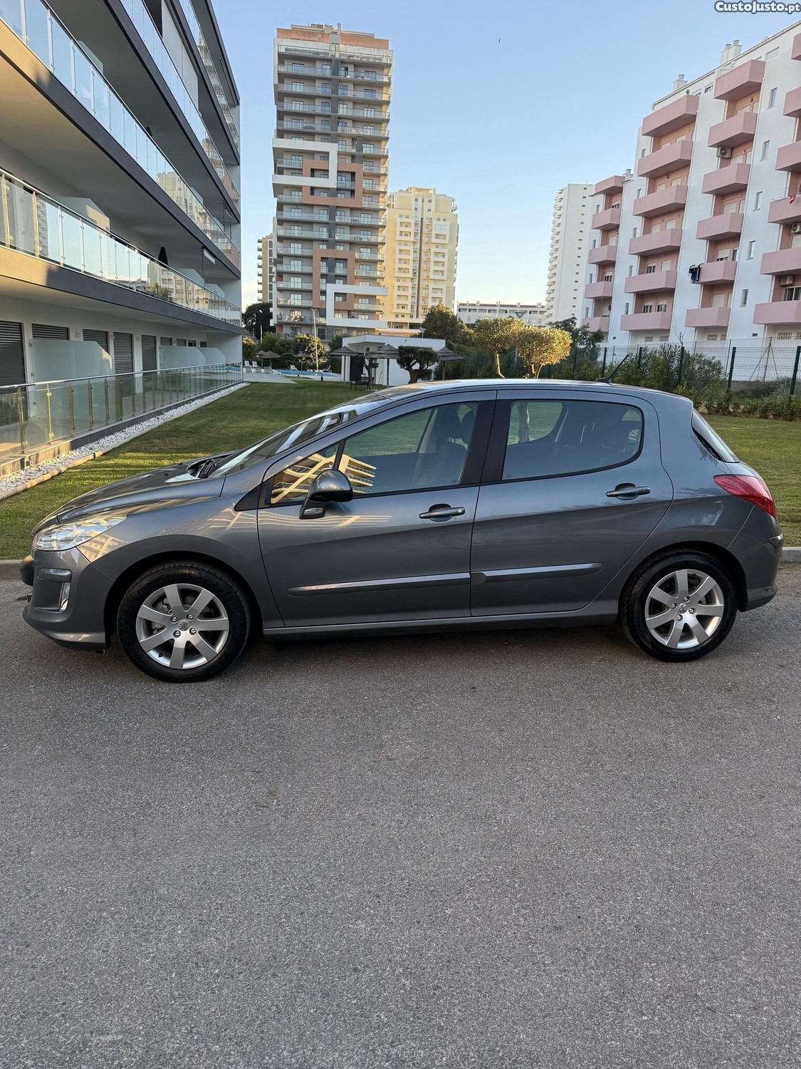 Peugeot 308 Peugeot 308 Nacional  Apenas 119 mil km  01 Dono  Nacional  1.4 Gasolina 95 cv  Estimado  Revisado  02 Pneus Novos — photo 2
