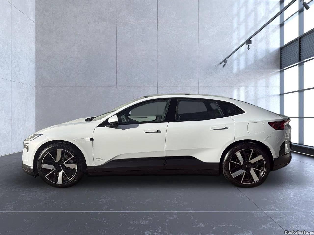 Polestar 4 Long Range 100 kWh Dual Motor Plus — photo 2