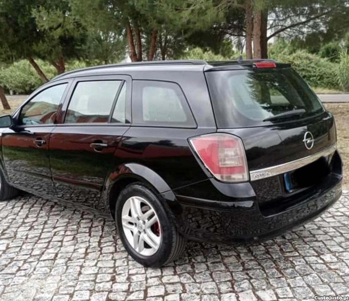 Opel Astra Station Wagon — photo 4