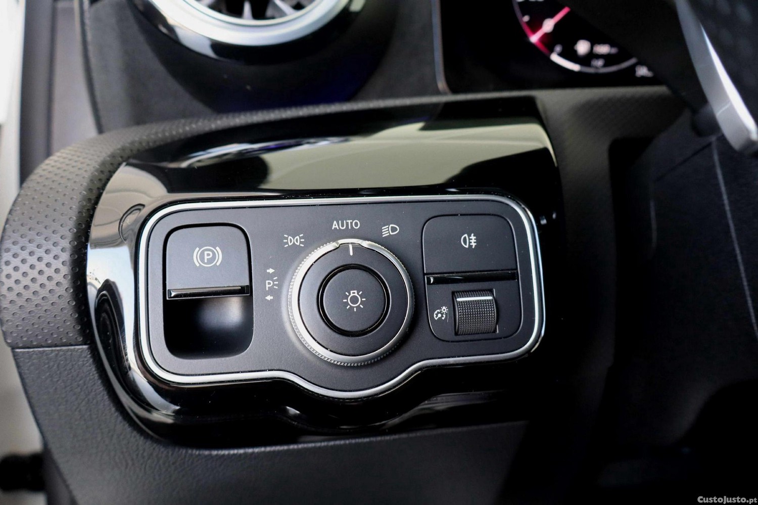 Mercedes-Benz A 200 AMG Line Aut. — fotografia 18