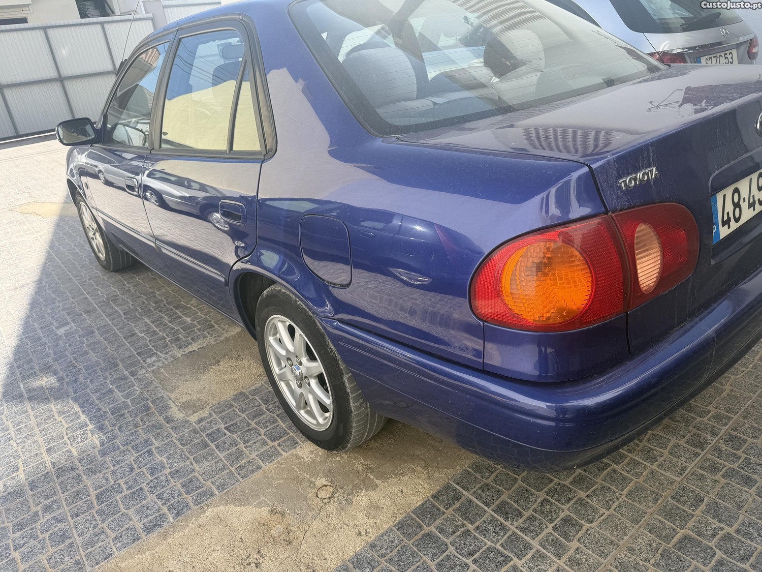Toyota Corolla Familiar — photo 5