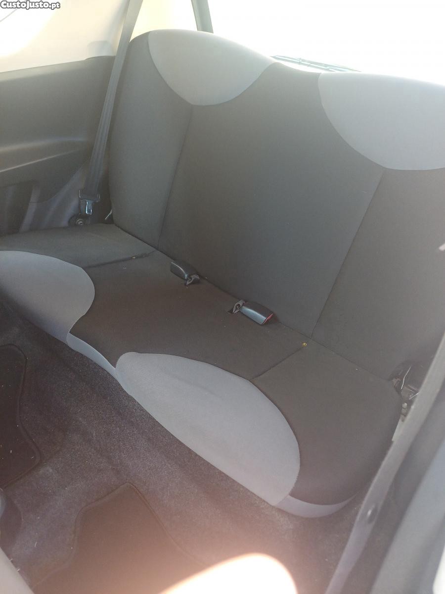 Peugeot 107 Bailly 2013 — photo 5
