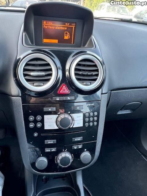 Opel Corsa 1.2 Cosmo — photo 5