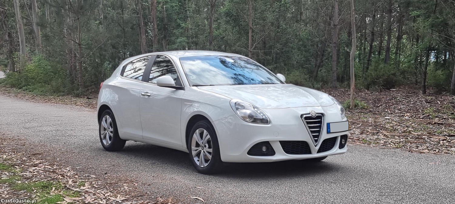 Alfa Romeo Giulietta Distinctive — fotografia 9