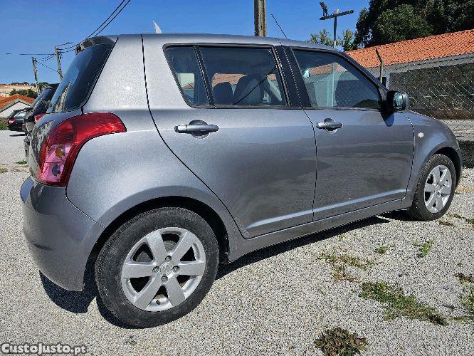 Suzuki Swift 1.3DDIS — photo 4