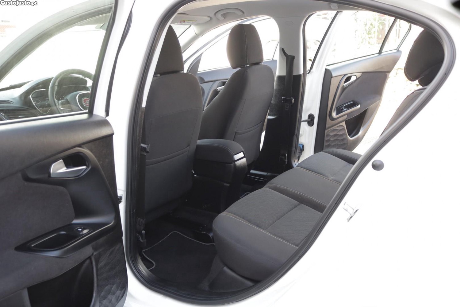 Fiat Tipo 1.3 M-Jet Lounge — fotografia 40
