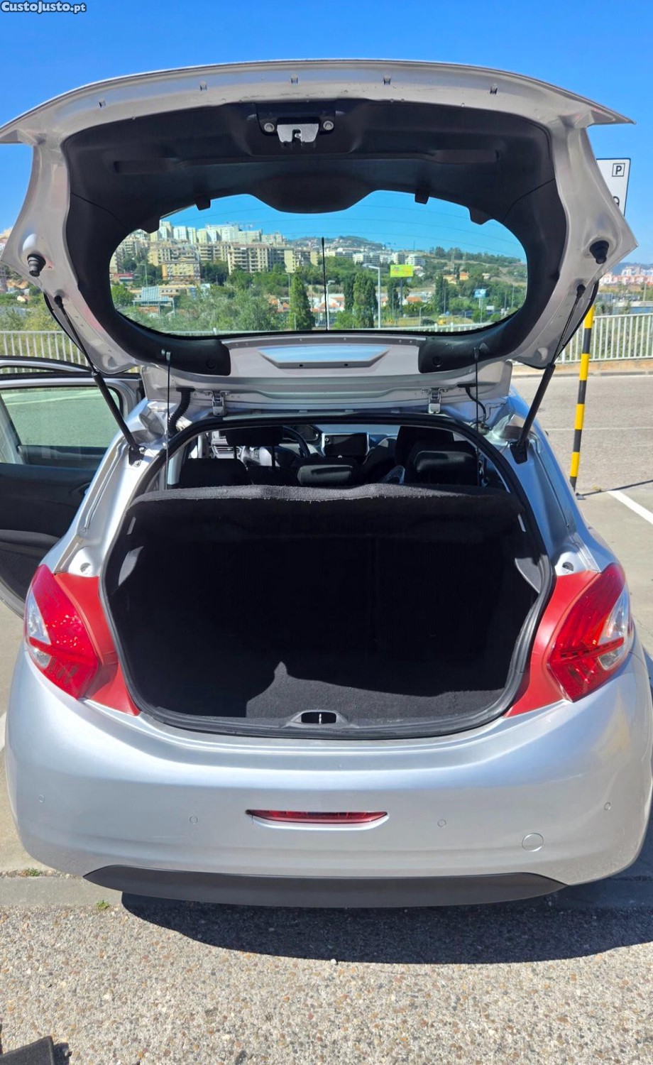 Peugeot 208 1.4 HDI — photo 5