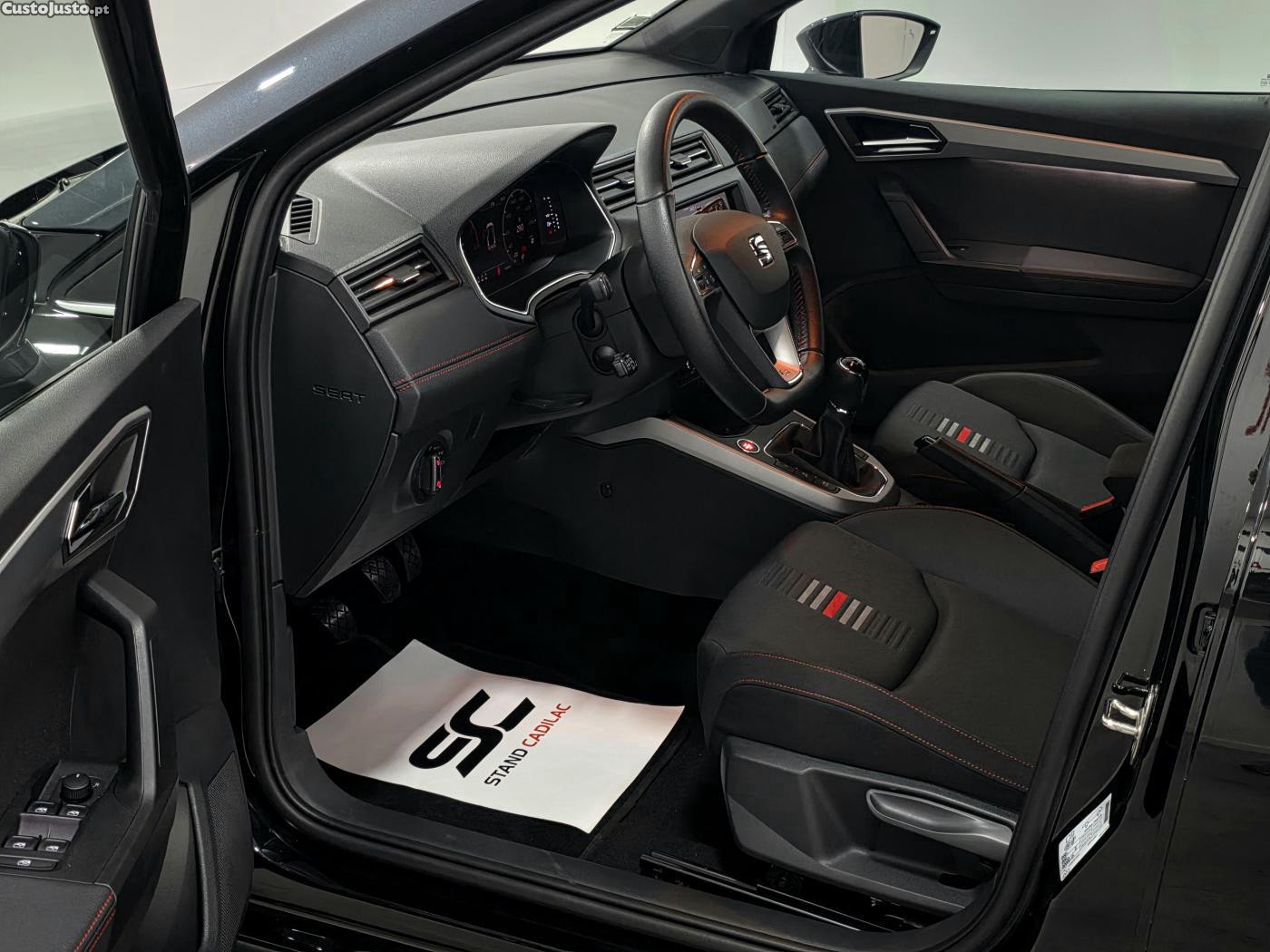 SEAT Arona 1.0 TSI FR Full Extr — fotografia 19