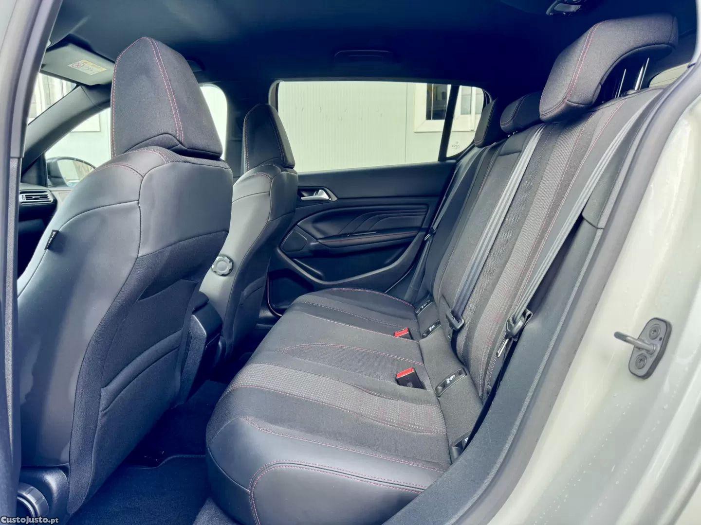 Peugeot 308 1.2 puretech gt pack eat8 — fotografia 11