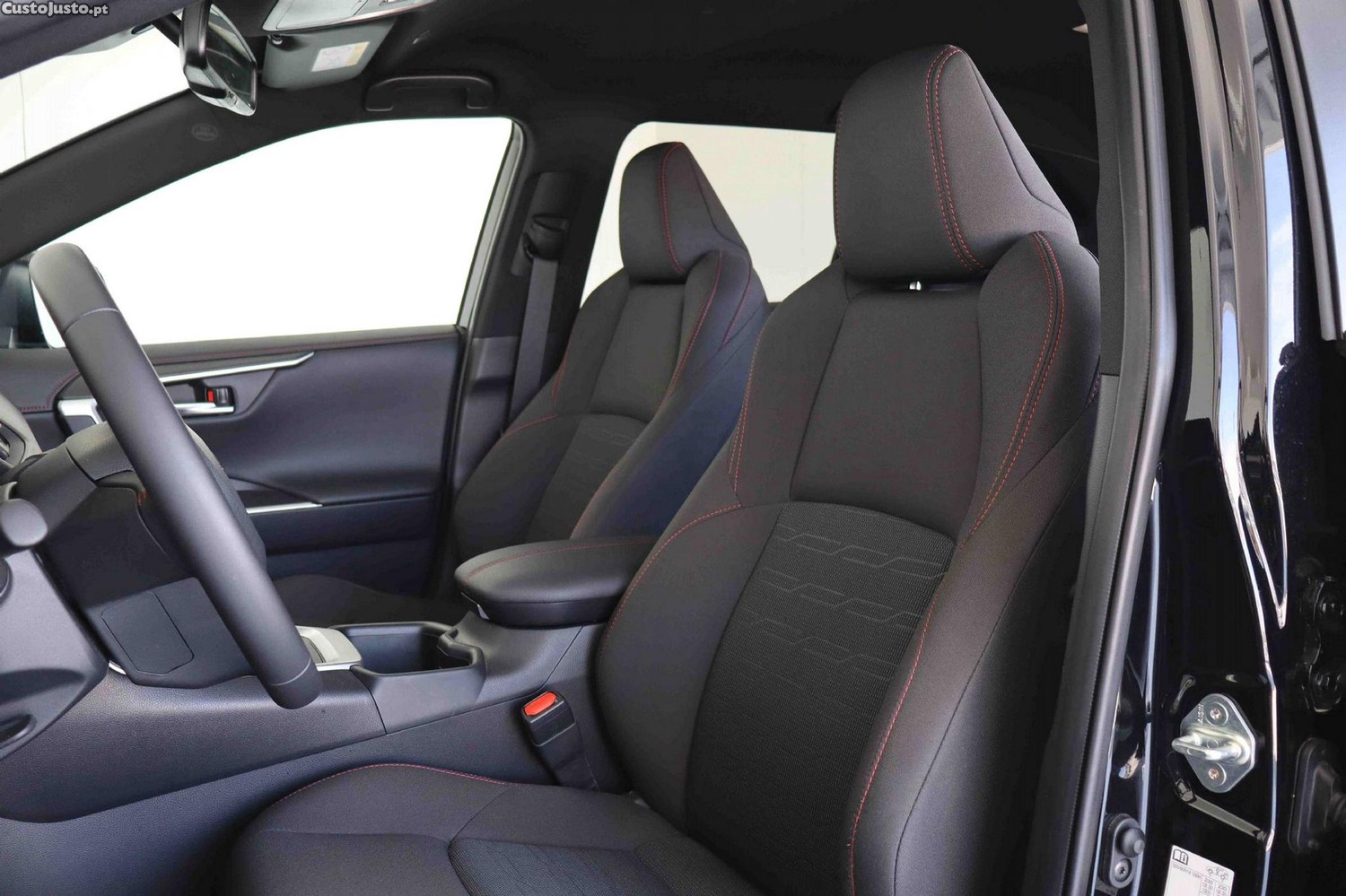 Toyota RAV4 2.5 HDF Plug-In Comfort — fotografia 5