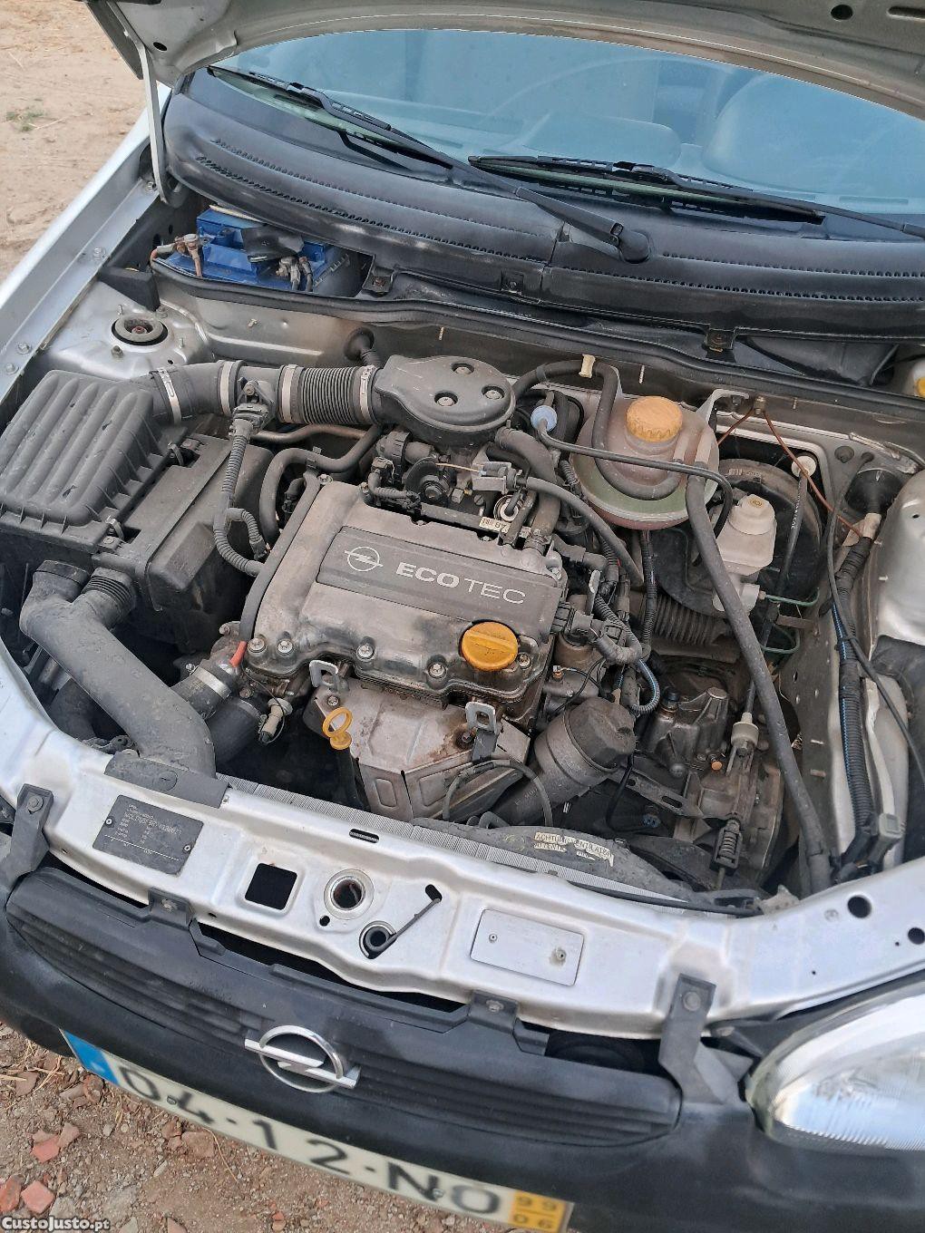 Opel Corsa 1.0 — fotografia 3