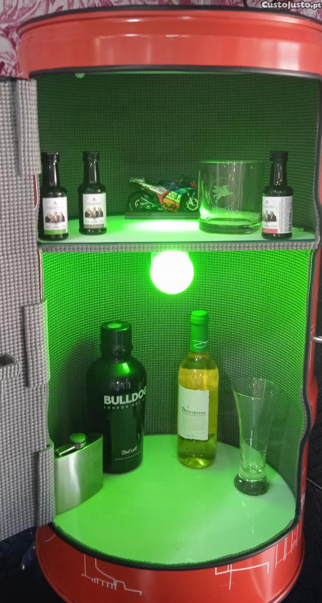 Mini bar com luz