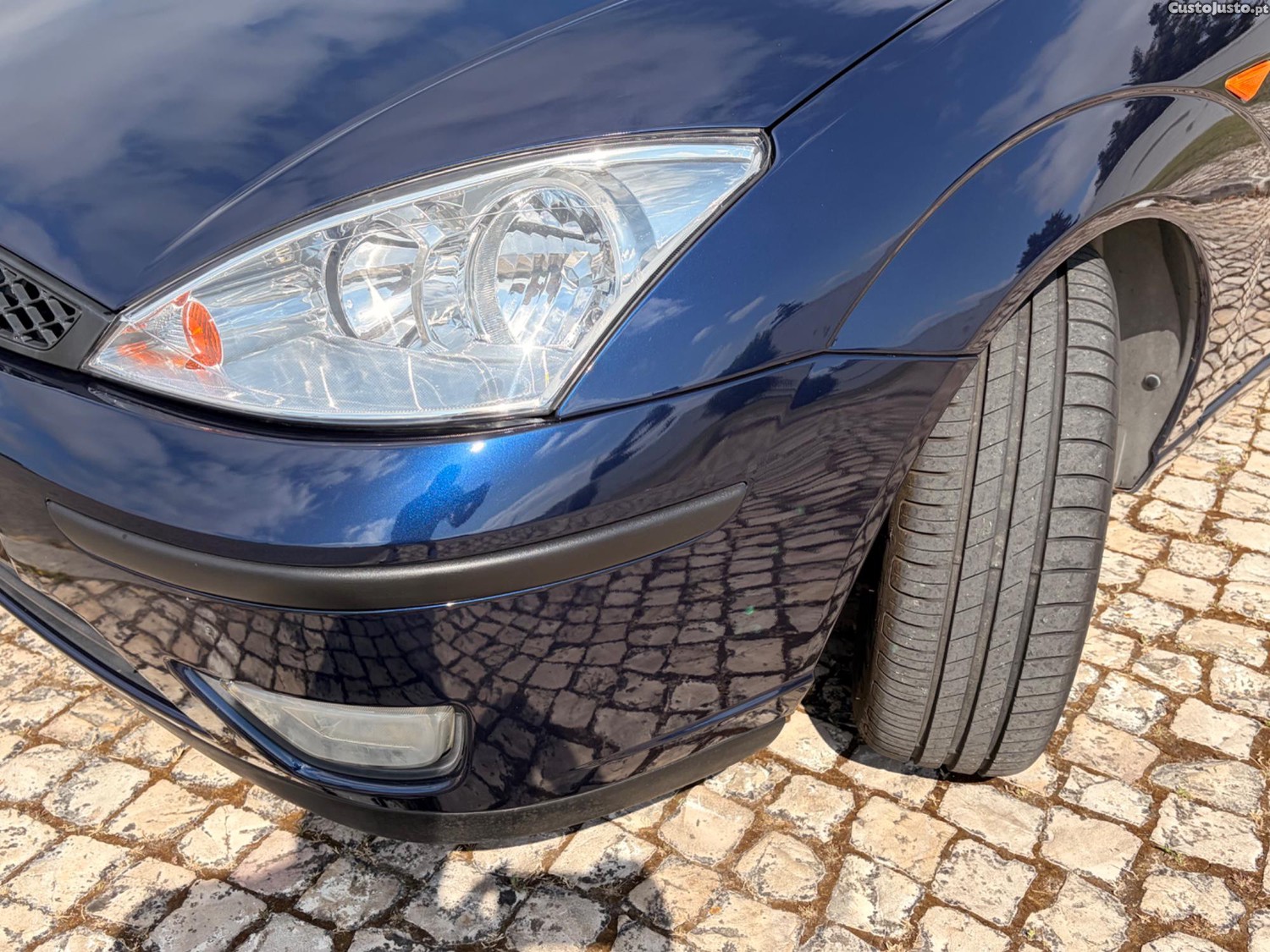 Ford Focus 2 lugares — photo 2