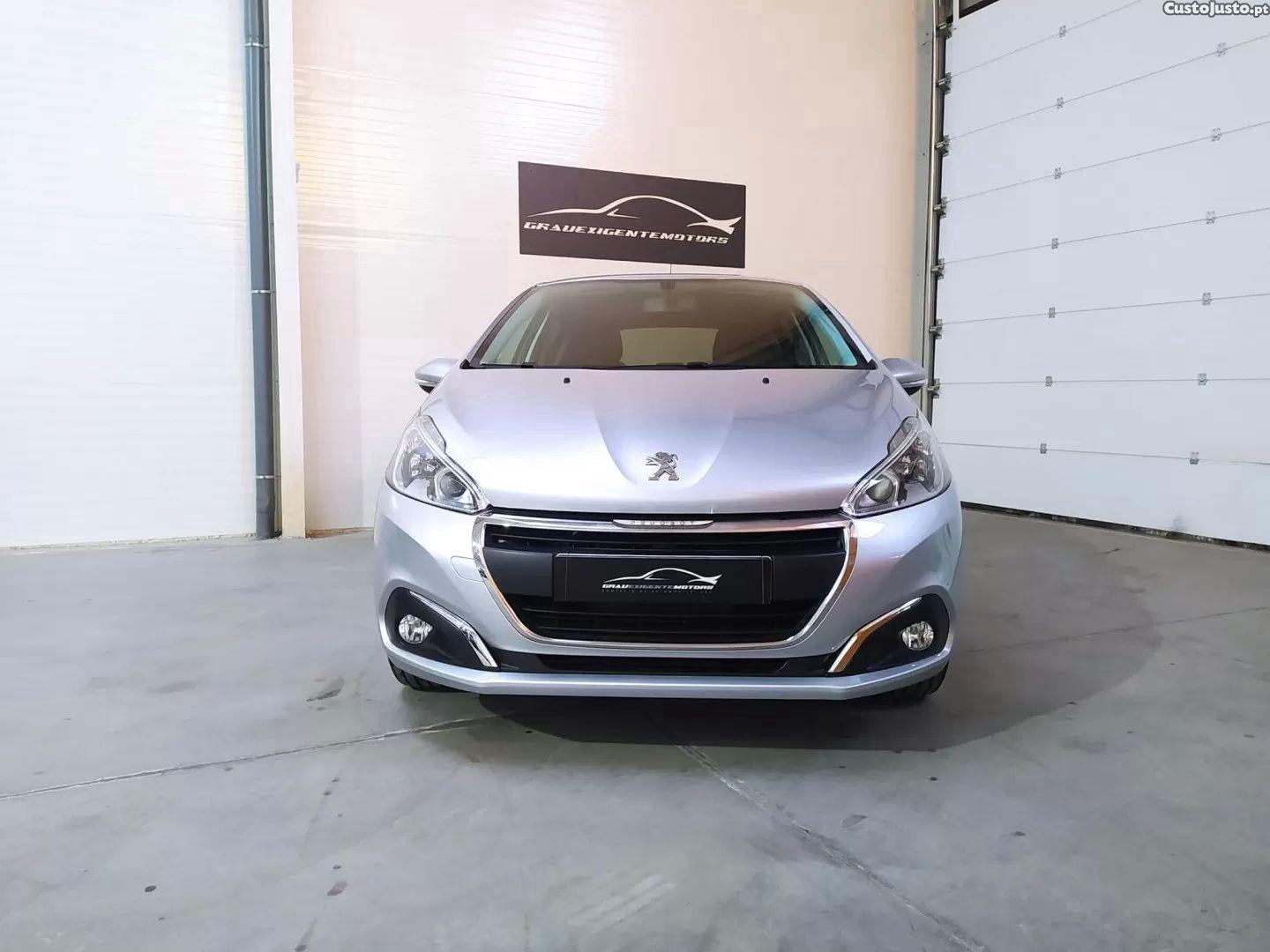 Peugeot 208 1.6 e-hdi allure - 17 foto 2
