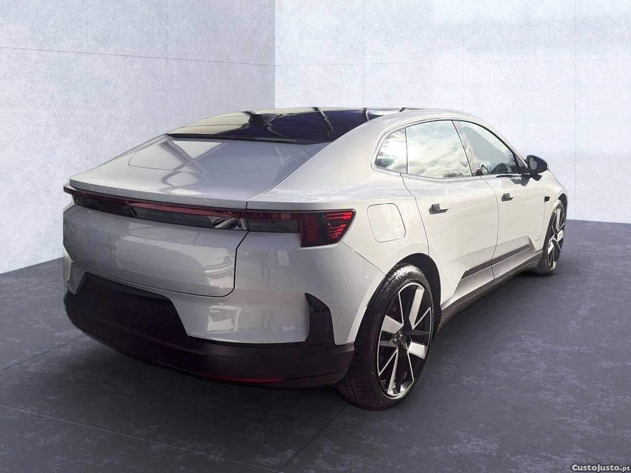 Polestar 4 Long Range 100 kWh Dual Motor Plus — photo 3