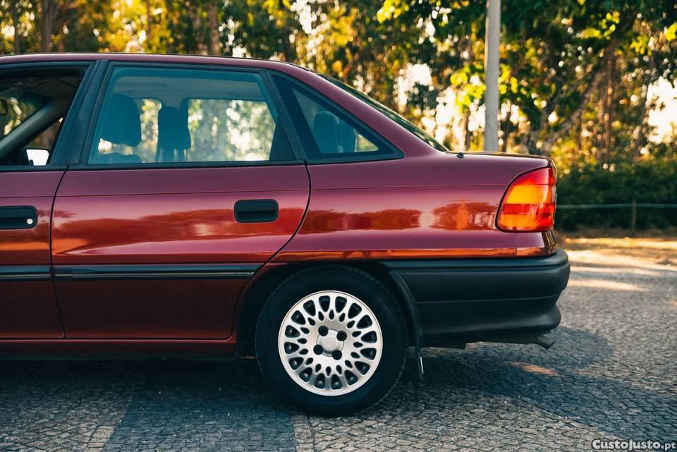 Opel Astra F 1.4 90.000km — photo 5
