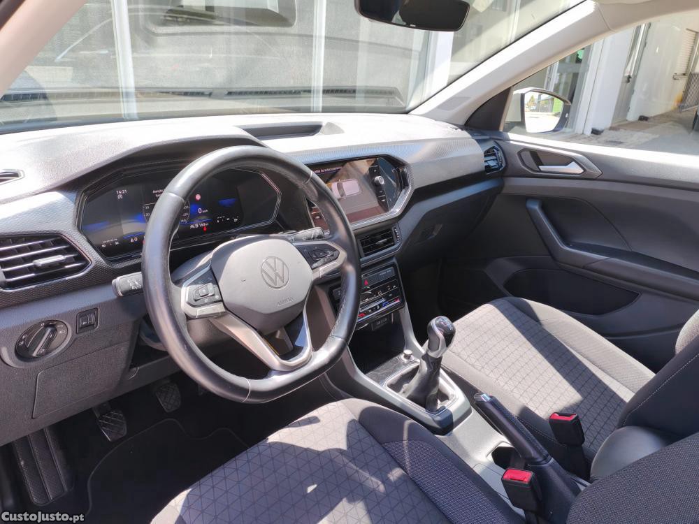 Volkswagen T-Cross 1.0 TSI Style — fotografia 15