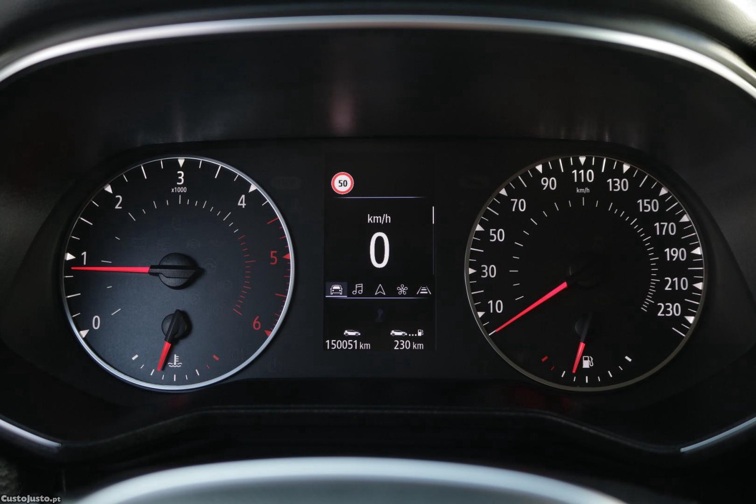 Renault Clio 1.5 Blue DCI Intens S/S — fotografia 31