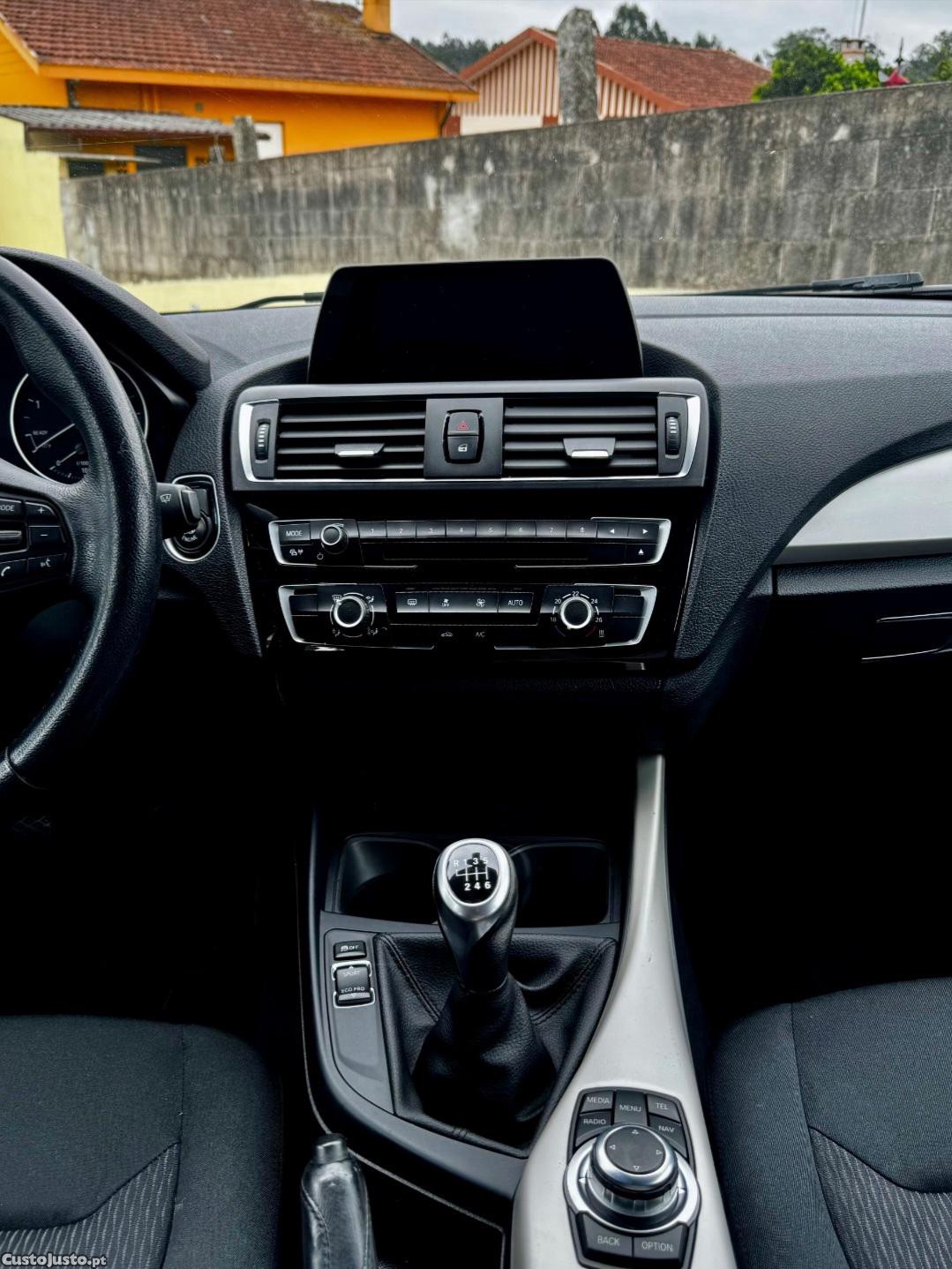 BMW 116 LCI — fotografia 5