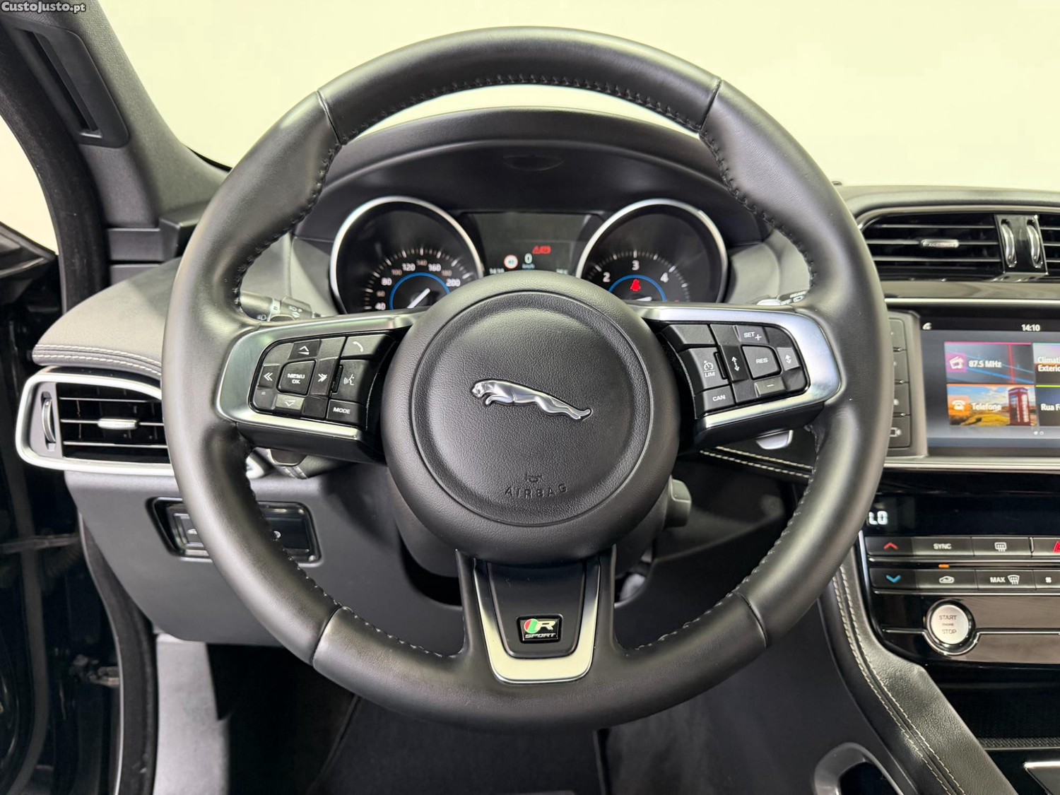 Jaguar F-Pace 2.0 I4-D R-SPORT AUTO 180 CV - NACIONAL - 87786 KM — fotografia 19