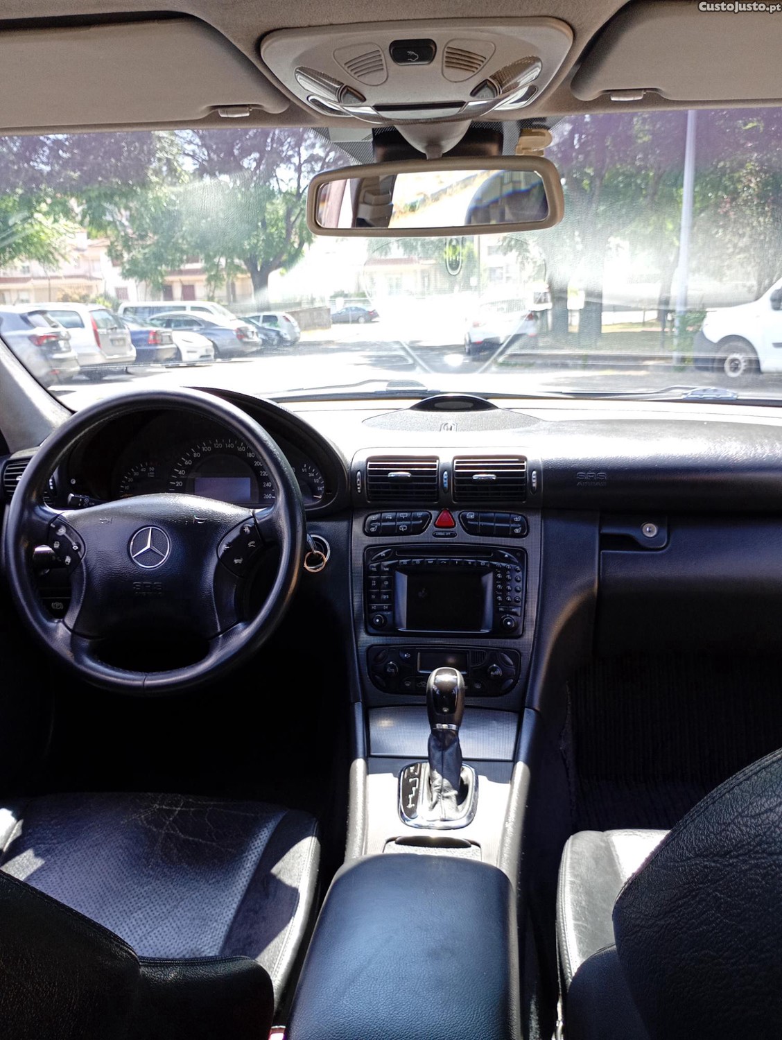 Mercedes-Benz C 220 Avantggarde — fotografia 7