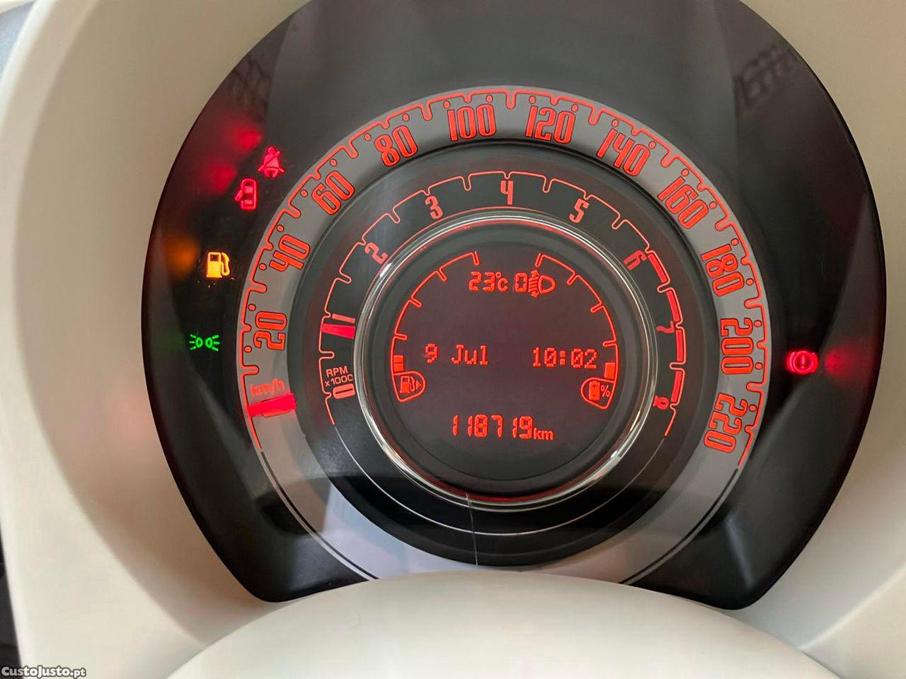 Fiat 500 1.0 Hybrid Lounge — fotografia 16
