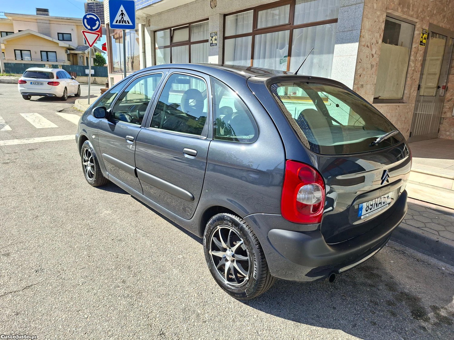 Citroën Picasso 2.0HDI — photo 2