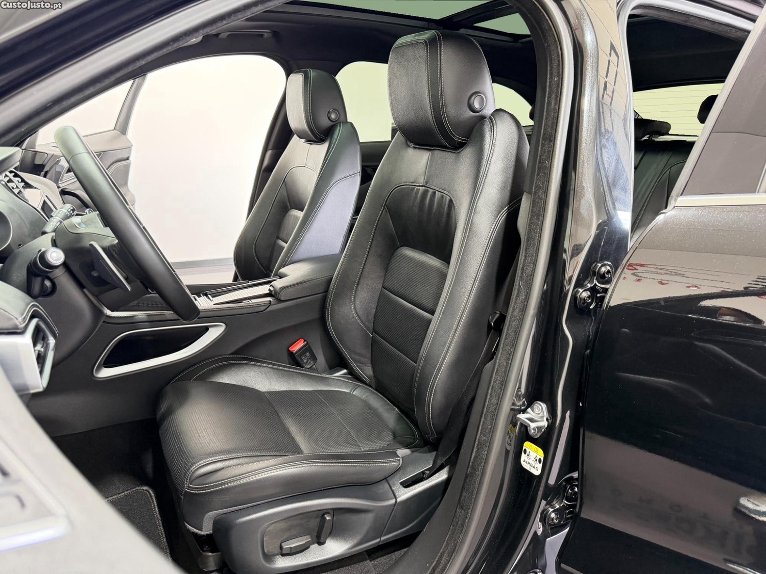 Jaguar F-Pace 2.0 I4-D R-SPORT AUTO 180 CV - NACIONAL - 87786 KM — fotografia 11