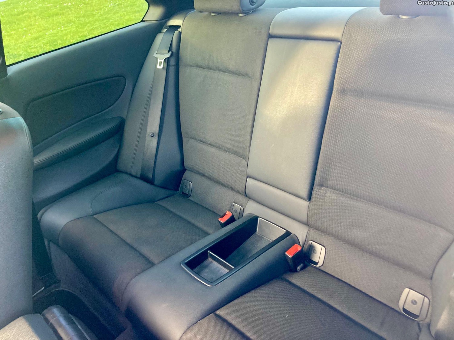 BMW 118 D Coupe Pack M — fotografia 5