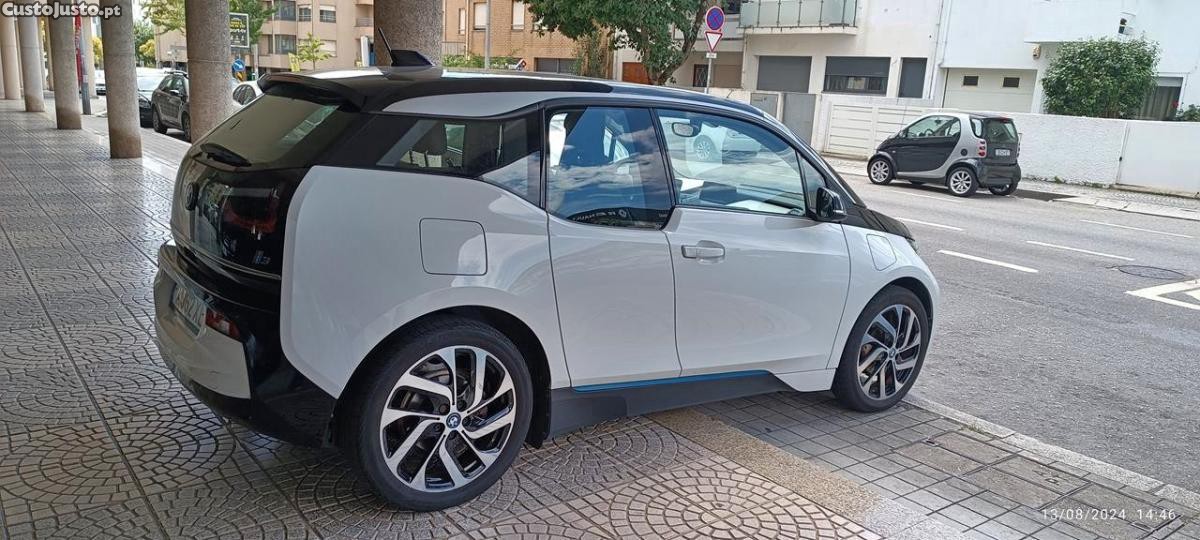 BMW i3 REX 94Ah Híbrido (Eléctrico e motor a gasolina) — fotografia 9