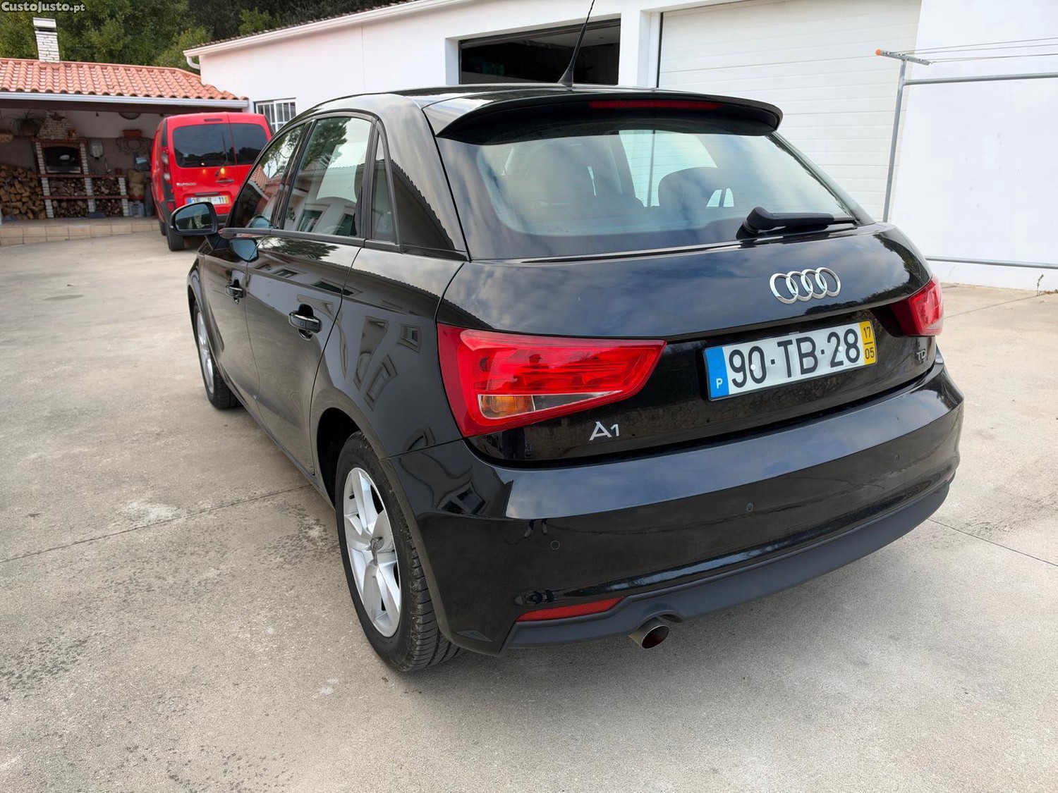 Audi A1 1.6TDI 115 CV — photo 3