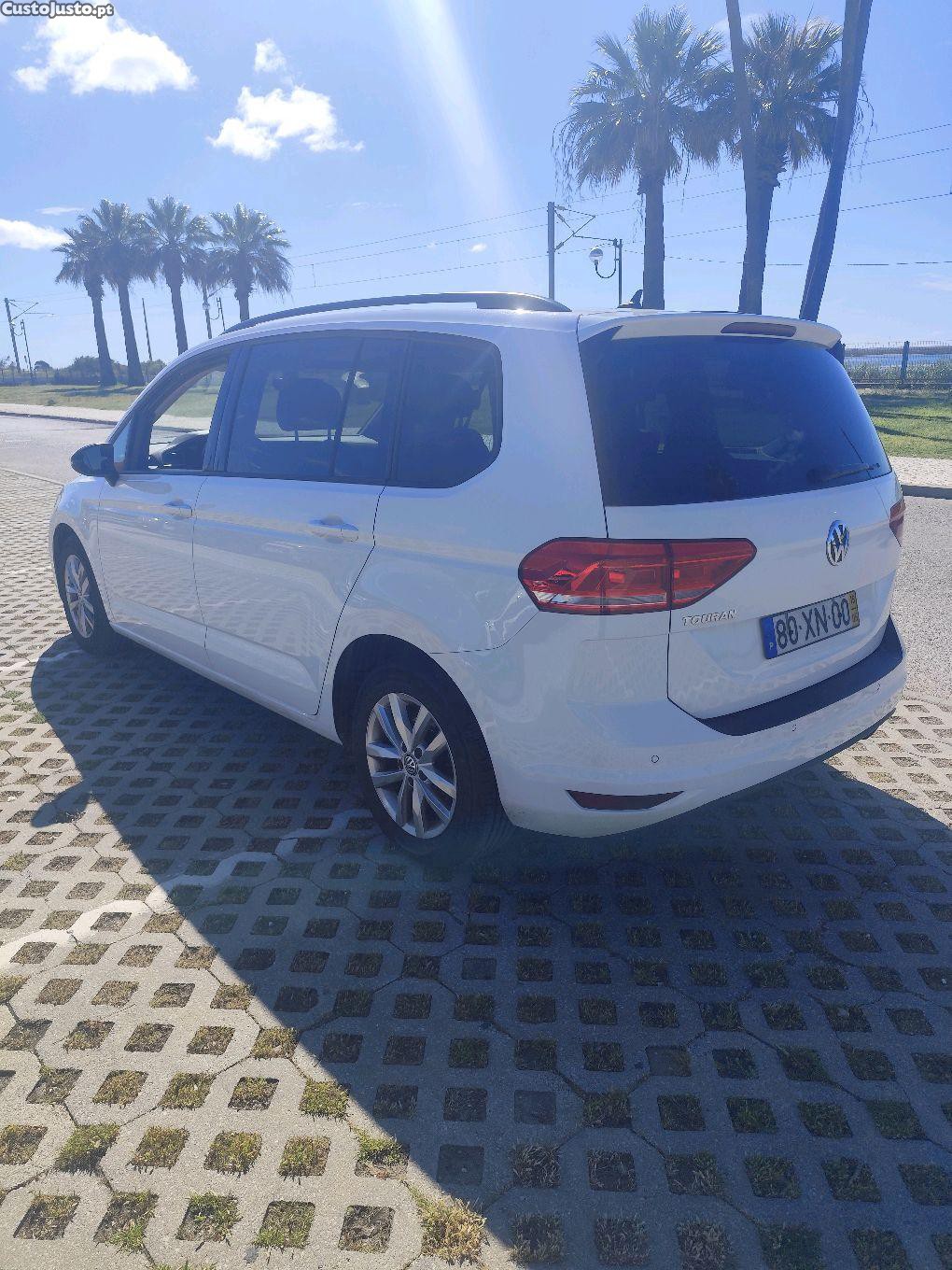 VW Touran 7 lugares — photo 2