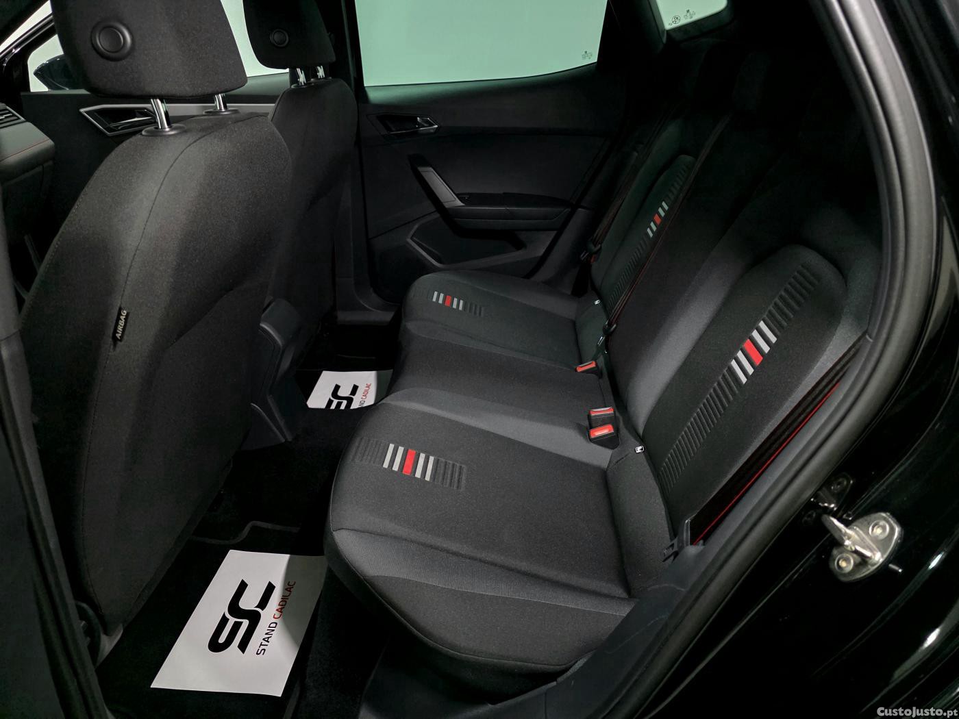 SEAT Arona 1.0 TSI FR Full Extr — fotografia 17