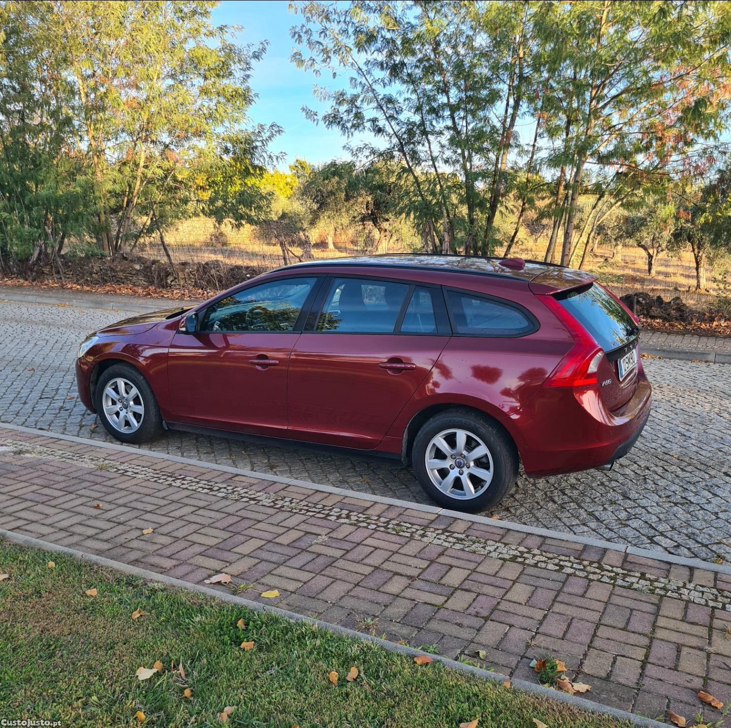 Volvo V60 Diesel 112cv Cx6 A/C 2012 - 12 — photo 4