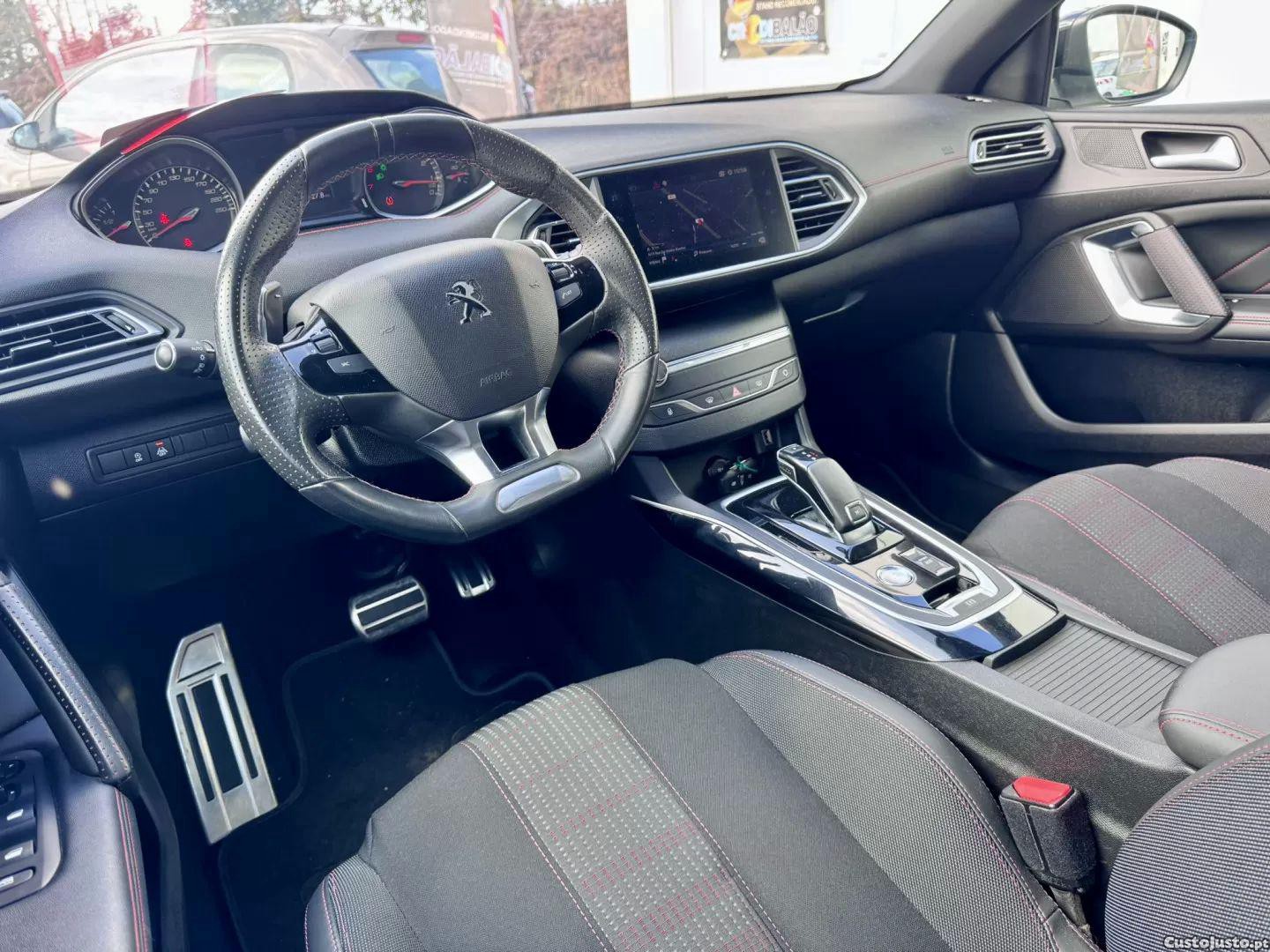 Peugeot 308 1.2 puretech gt pack eat8 — fotografia 10