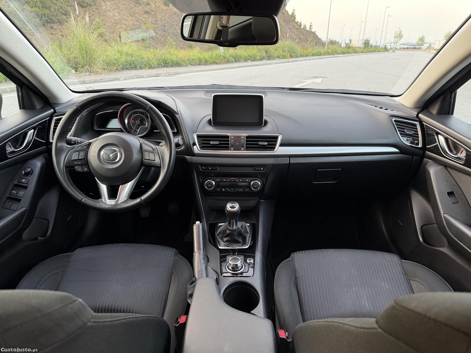 Mazda 3 1.5 Skyactiv-D Nacional — fotografia 4