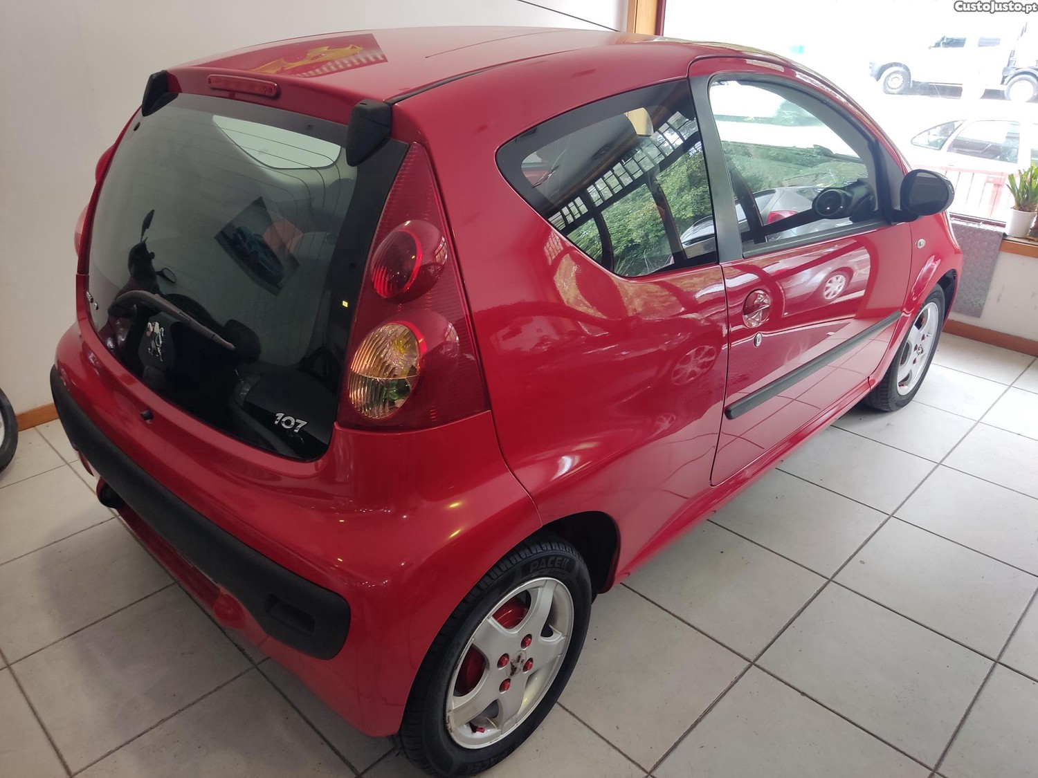 Peugeot 107 1.0 caixa automática com AC como novo — fotografia 7
