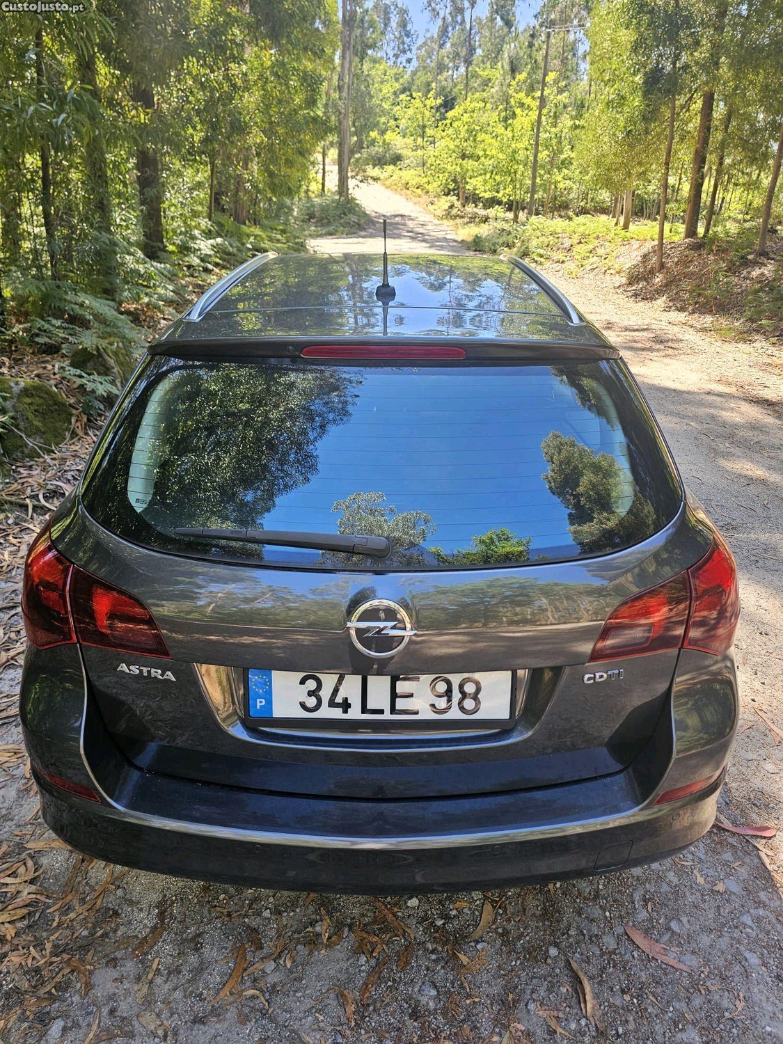Opel Astra 1.7cdti 125cv pintura e interior novos — fotografia 11