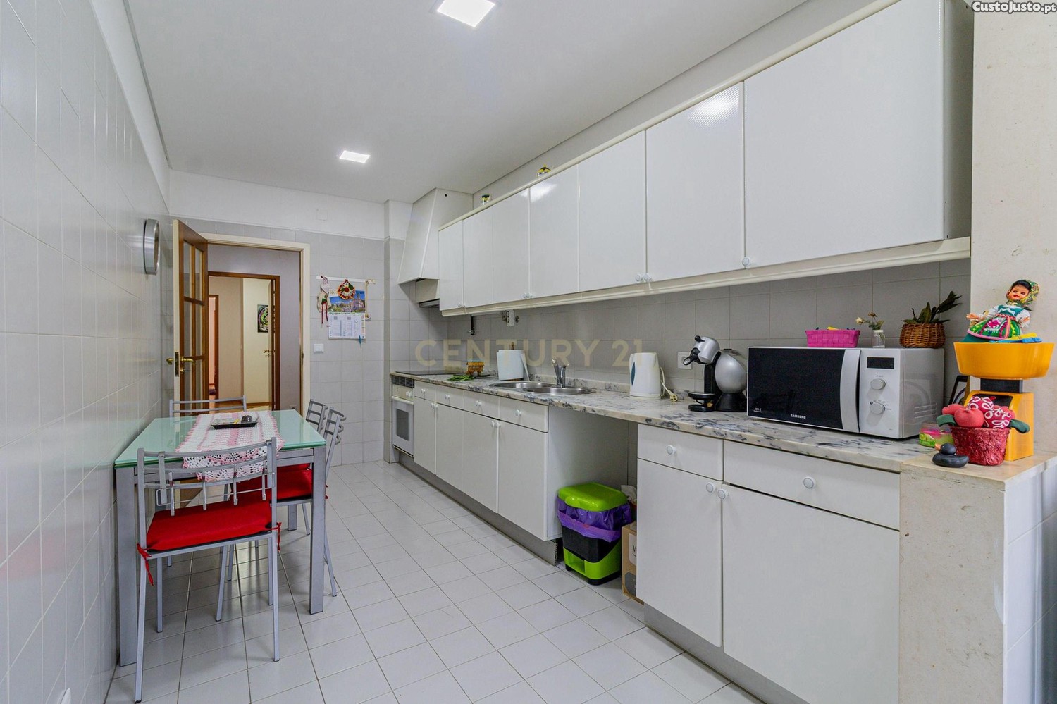 Apartamento T2 Com Logradouro Em Lomar