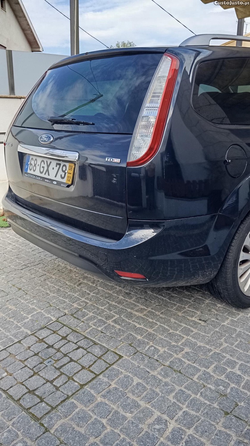 Ford Focus Titanium — fotografia 7